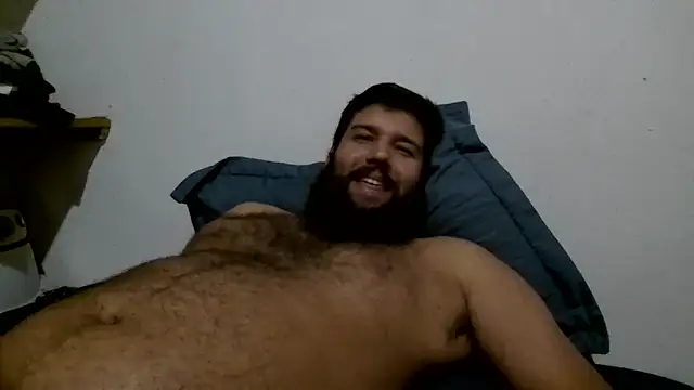 Snapshot of Luksmen chatting on 05-23-26, 02:17 Luksmen online show from 05-23-26, 02:17