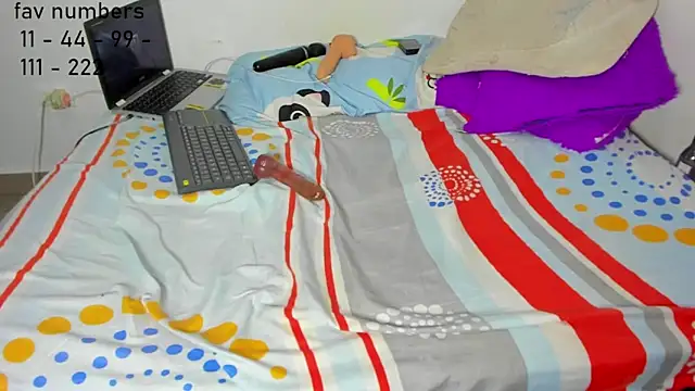 Snapshot of aphrodites_ass chatting on 06-22-26, 03:25 aphrodites ass online show from 06-22-26, 03:25