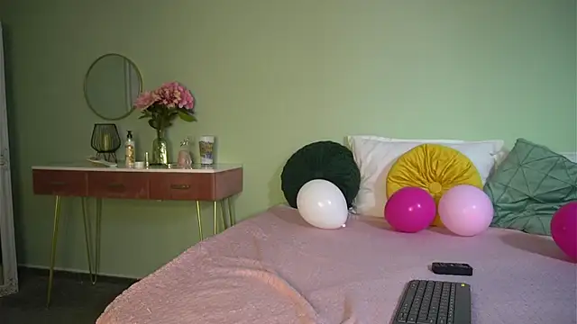 HaileyMoonn online show from 03-11-25, 10:29