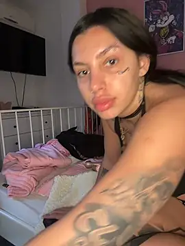 Snapshot of sexynalaa chatting on 12-19-24, 04:02 sexynalaa online show from 12-19-24, 04:02