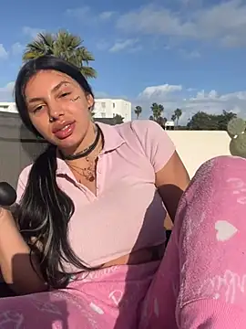Snapshot of sexynalaa chatting on 12-23-24, 01:45 sexynalaa online show from 12-23-24, 01:45