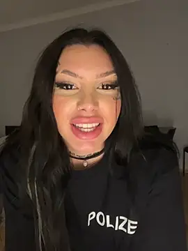 Snapshot of sexynalaa chatting on 01-02-25, 10:33 sexynalaa online show from 01-02-25, 10:33