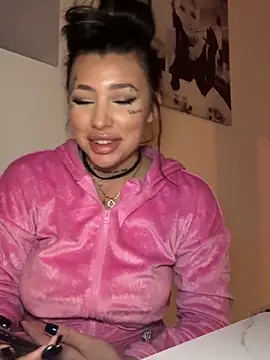 Snapshot of sexynalaa chatting on 01-17-25, 01:04 sexynalaa online show from 01-17-25, 01:04