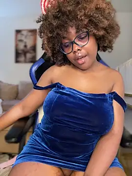 Snapshot of SSEXYBUBBLEBUTT101 chatting on 12-24-24, 11:38 SSEXYBUBBLEBUTT101 online show from 12-24-24, 11:38