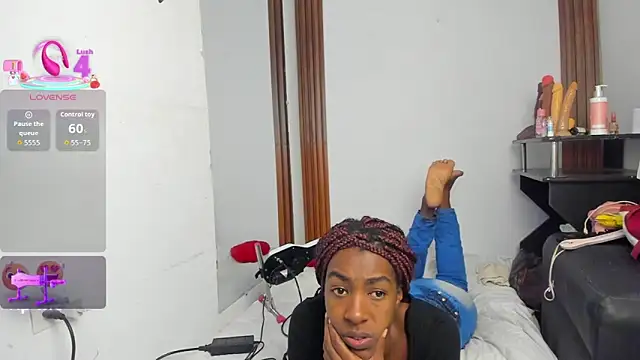 Snapshot of caryn_johnson chatting on 11-16-25, 02:00 caryn johnson online show from 11-16-25, 02:00