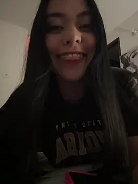 PetitLumiere online show from 01-14-25, 04:15