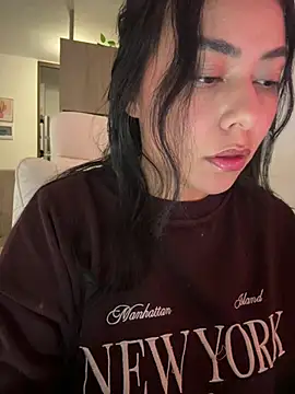 PetitLumiere online show from 01-19-25, 02:36