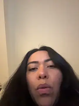 PetitLumiere online show from 11-25-25, 04:56