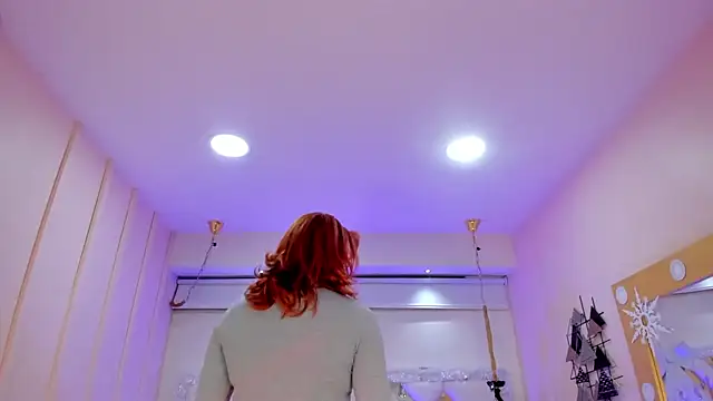 Juliana Saenzz online show from 01-30-25, 12:06