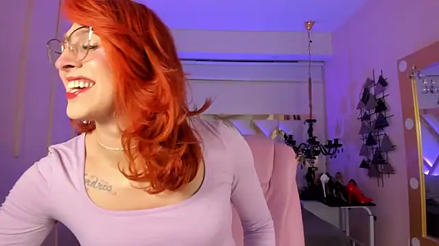 Juliana Saenzz online show from 02-19-25, 12:00