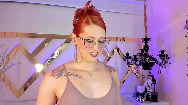 Juliana Saenzz online show from 02-25-25, 12:55