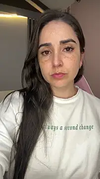 Snapshot of Victoria-And1 chatting on 12-02-25, 01:33 Victoria-And1 online show from 12-02-25, 01:33