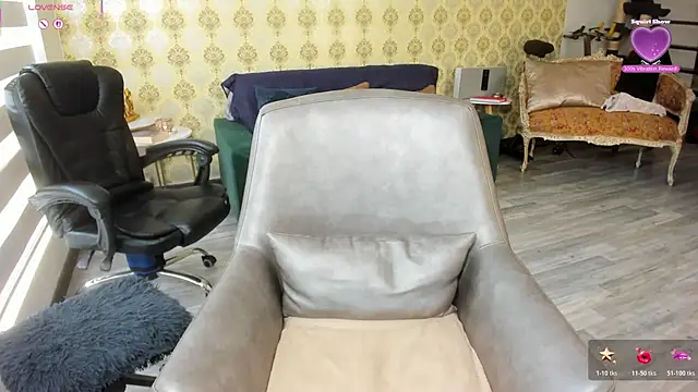 Snapshot of _angelina_class_7 chatting on 11-14-25, 03:11 angelina class 7 online show from 11-14-25, 03:11