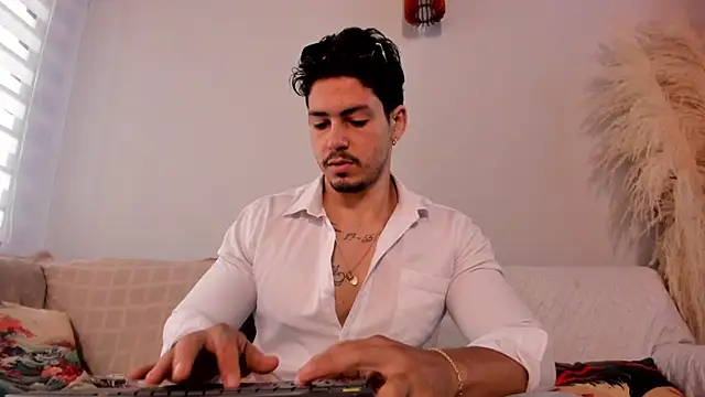 Snapshot of neo_dimou_ chatting on 09-18-25, 12:07 neo dimou online show from 09-18-25, 12:07