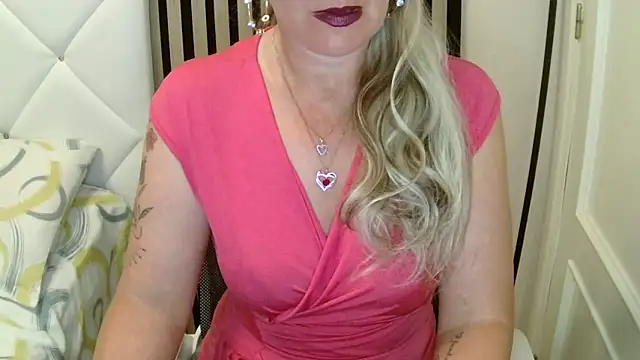 xxNoeliaxx online show from 03-05-26, 07:59