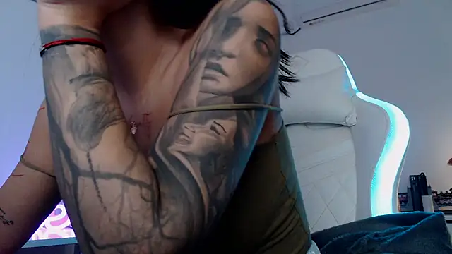 Simply the best online show from 11-11-25, 05:24