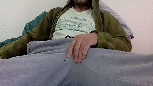 Snapshot of molozeb chatting on 11-07-25, 07:30 molozeb online show from 11-07-25, 07:30