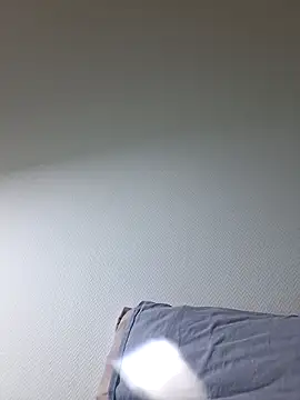 Snapshot of molozeb chatting on 12-14-25, 07:36 molozeb online show from 12-14-25, 07:36