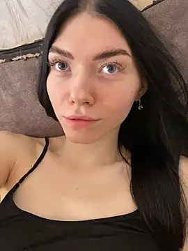 Lisaaa Alisa online show from 02-11-25, 07:12