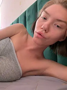 Lisaaa Alisa online show from 07-14-26, 04:39