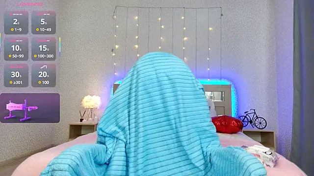 oliviiaa online show from 03-12-25, 02:20