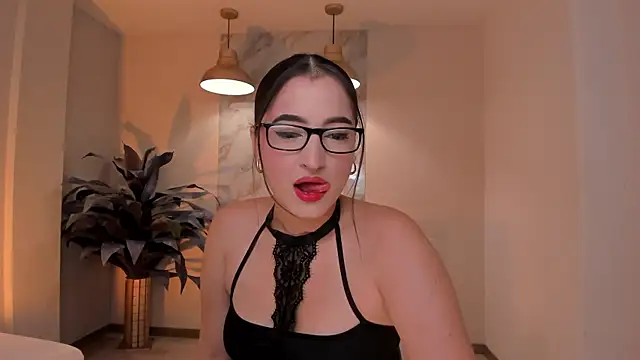 Snapshot of DominiqueVega chatting on 07-15-26, 09:09 DominiqueVega online show from 07-15-26, 09:09