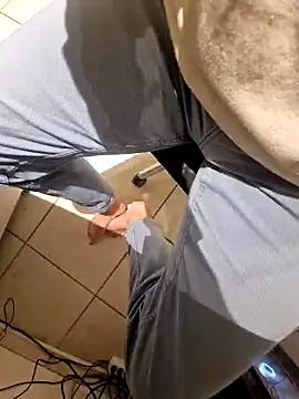 Snapshot of Lorent6969 chatting on 02-02-25, 05:53 Lorent6969 online show from 02-02-25, 05:53