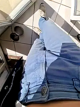 Snapshot of Lorent6969 chatting on 03-13-25, 12:13 Lorent6969 online show from 03-13-25, 12:13