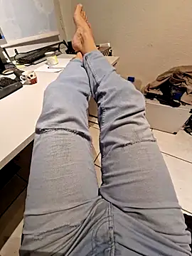 Snapshot of Lorent6969 chatting on 10-11-25, 06:34 Lorent6969 online show from 10-11-25, 06:34