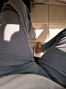 Snapshot of Lorent6969 chatting on 10-13-25, 10:48 Lorent6969 online show from 10-13-25, 10:48