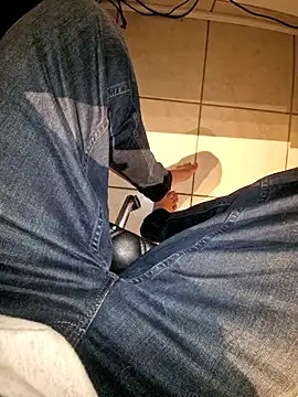 Snapshot of Lorent6969 chatting on 10-23-25, 03:50 Lorent6969 online show from 10-23-25, 03:50