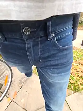 Snapshot of Lorent6969 chatting on 10-31-25, 08:04 Lorent6969 online show from 10-31-25, 08:04