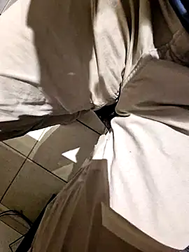 Snapshot of Lorent6969 chatting on 11-06-25, 05:08 Lorent6969 online show from 11-06-25, 05:08