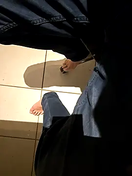 Snapshot of Lorent6969 chatting on 11-24-25, 08:03 Lorent6969 online show from 11-24-25, 08:03