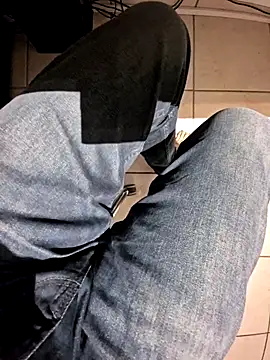 Snapshot of Lorent6969 chatting on 11-27-25, 07:21 Lorent6969 online show from 11-27-25, 07:21