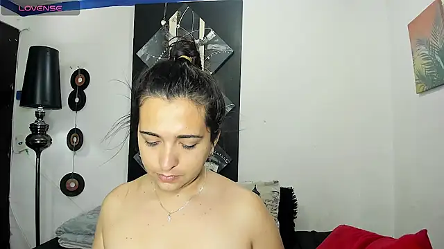 Snapshot of SARAMISHA chatting on 07-03-26, 01:06 SARAMISHA online show from 07-03-26, 01:06