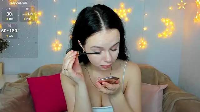 Lori  Hell online show from 01-18-25, 02:58