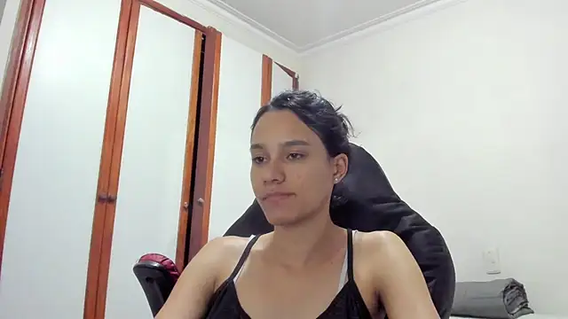 SamanthaWatson online show from 03-15-25, 01:19