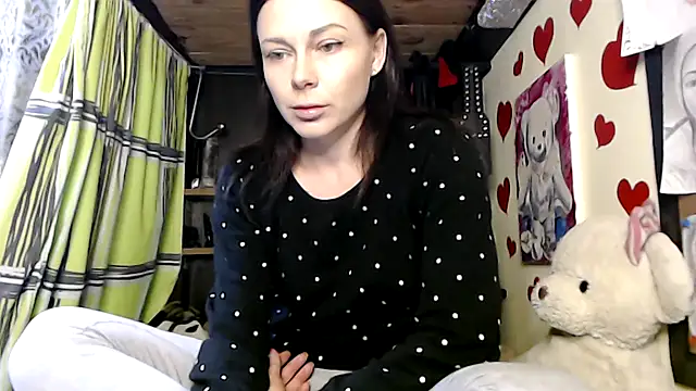 HarleyQuinn 69 online show from 02-15-25, 08:01