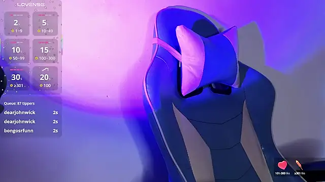 Snapshot of ashley_brend chatting on 03-09-25, 01:04 ashley brend online show from 03-09-25, 01:04