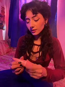 LiliJones  online show from 12-16-25, 04:45