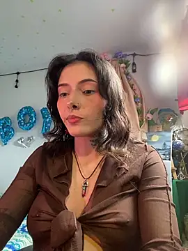 LiliJones  online show from 05-17-26, 08:27