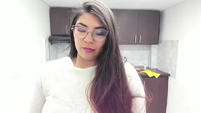 Luna Dumont online show from 10-21-25, 11:22