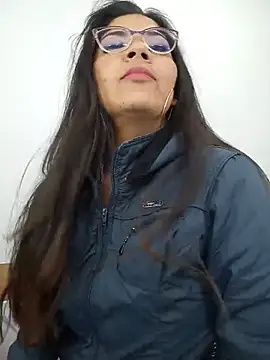 Luna Dumont online show from 05-21-26, 11:17