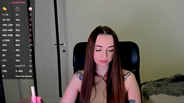 Snapshot of Kimmberr chatting on 11-27-25, 04:36 Kimmberr online show from 11-27-25, 04:36