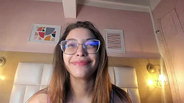 Dollar-girl online show from 12-31-24, 12:25