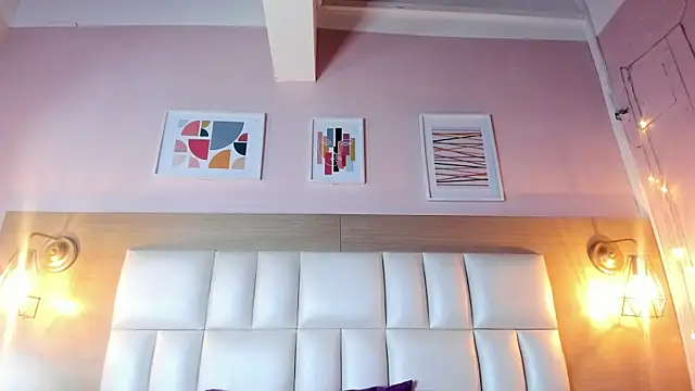 Dollar-girl online show from 01-03-25, 11:57