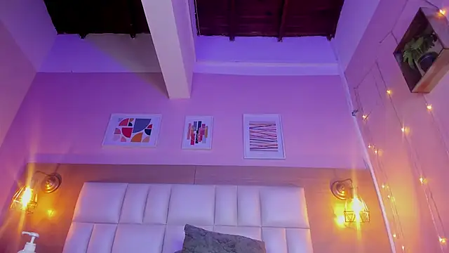 Dollar-girl online show from 01-24-25, 01:56