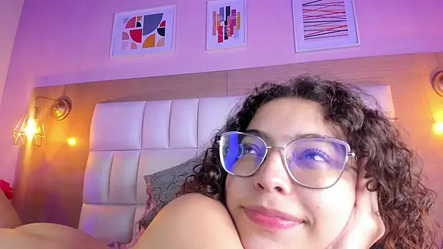 Dollar-girl online show from 01-24-25, 05:53