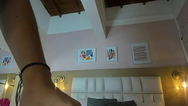 Dollar-girl online show from 03-13-25, 11:41